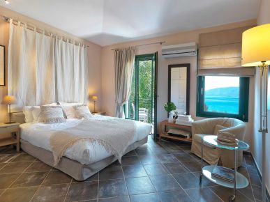 Upper Level - Bedroom